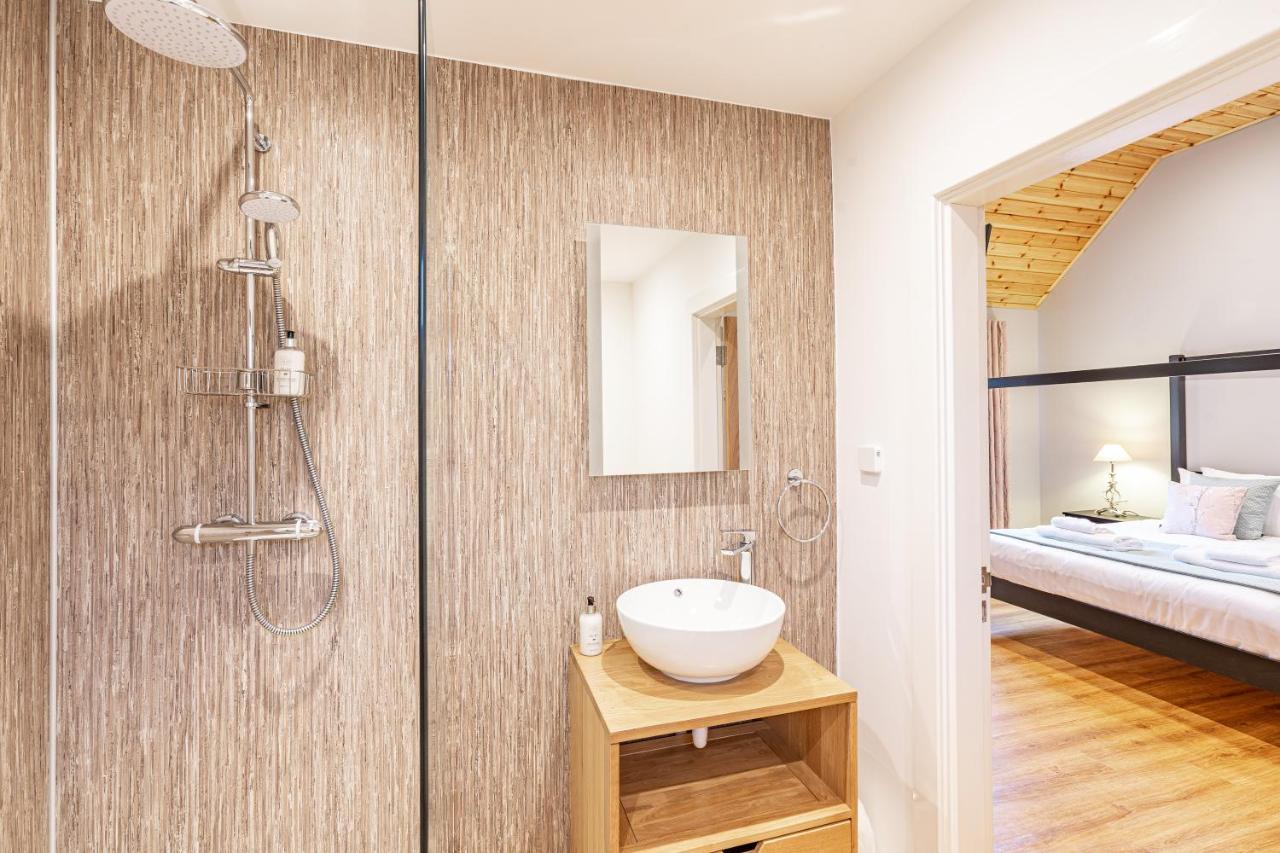 Thistle Lodge 21 With Hot Tub Belladrum Экстерьер фото